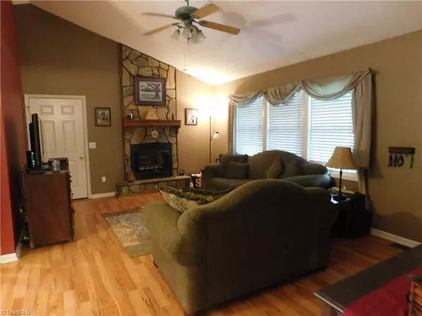 Wilkesboro, NC 28697,210 Eldrege ST