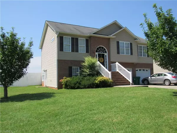 King, NC 27021,536 Spainhour RD