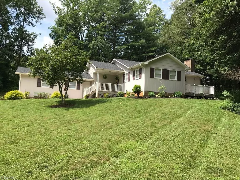 Wilkesboro, NC 28697,128 Raven Oak DR