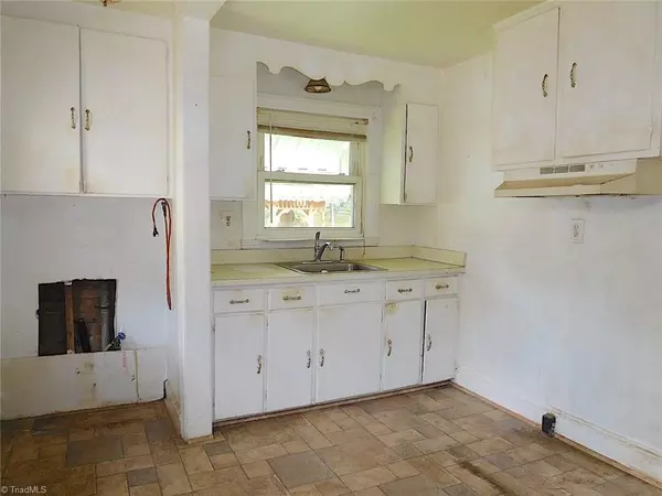 Summerfield, NC 27358,7825 Summerfield RD