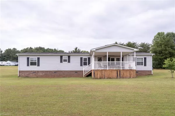 5475 Smiley Wyrick RD, Mcleansville, NC 27301