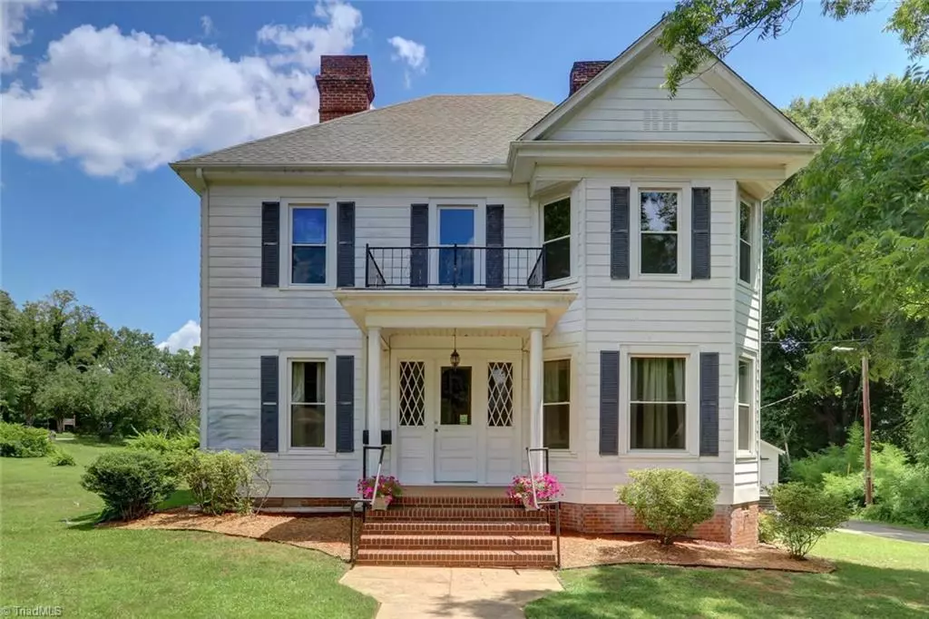 Eden, NC 27288,558 Henry ST