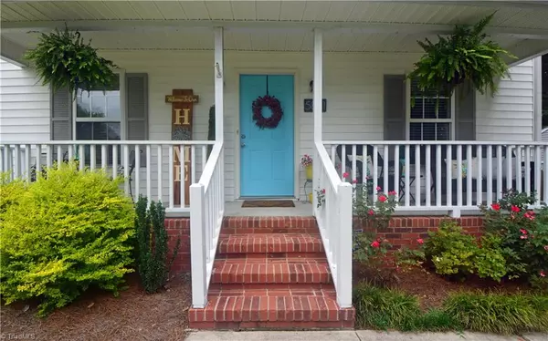Jamestown, NC 27282,5801 Edgebrook CT