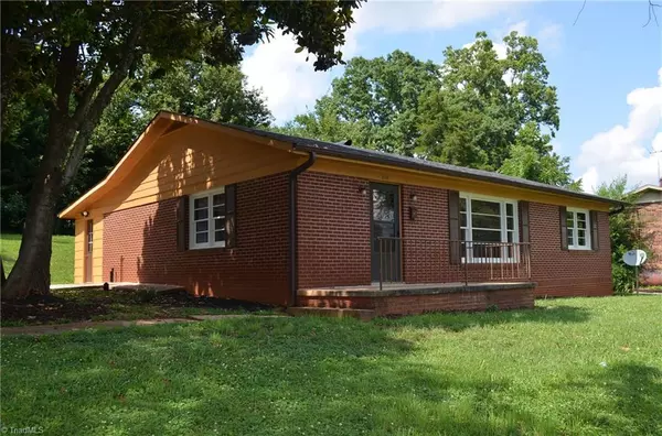 Wilkesboro, NC 28697,906 Welborn AVE