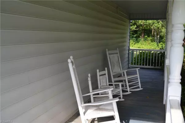 King, NC 27021,240 Winfield DR