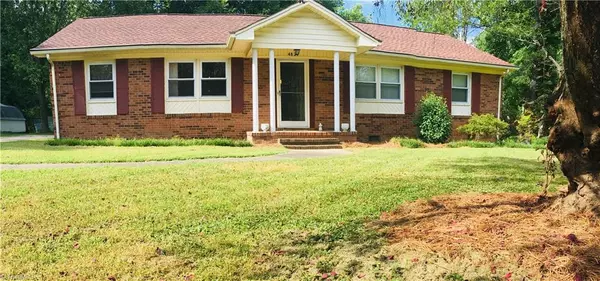 4827 Macon DR, Archdale, NC 27263