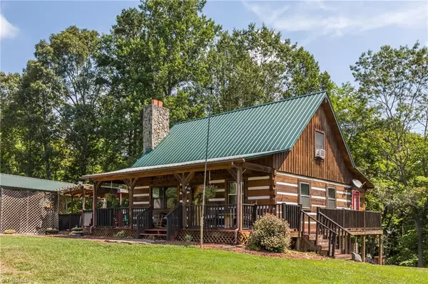 2364 Fancy Gap RD, Mount Airy, NC 27030