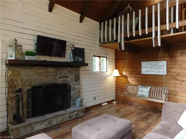 Deep Gap, NC 28618,131 Horseshoe Ridge RD