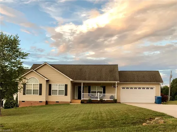 476 Calahaln RD, Mocksville, NC 27028