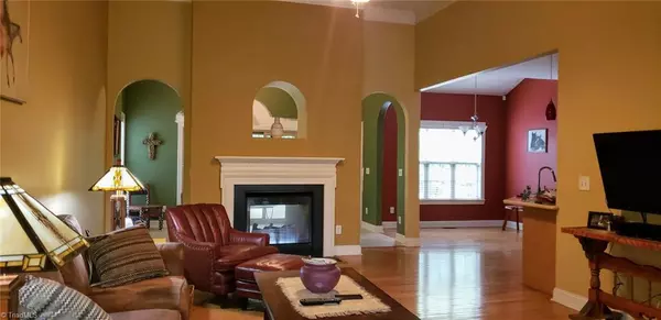 Summerfield, NC 27358,7009 Bronco LN