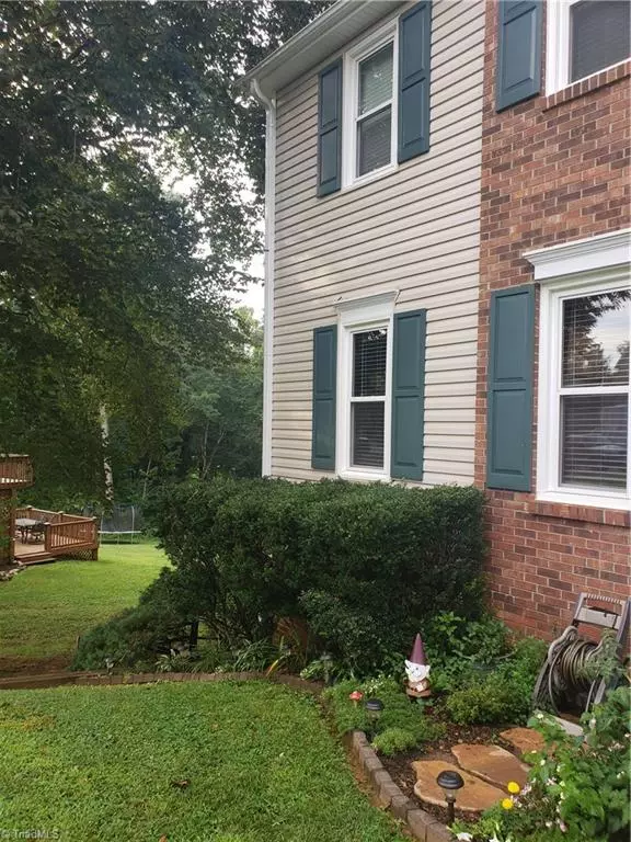 King, NC 27021,250 Winfield DR