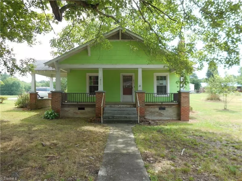 511 Columbia AVE, Ramseur, NC 27316