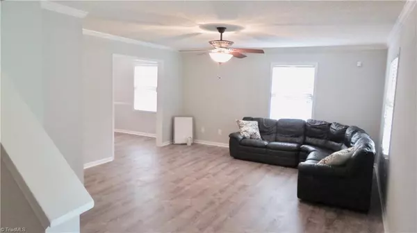 Pfafftown, NC 27040,2021 Bethania Place RD