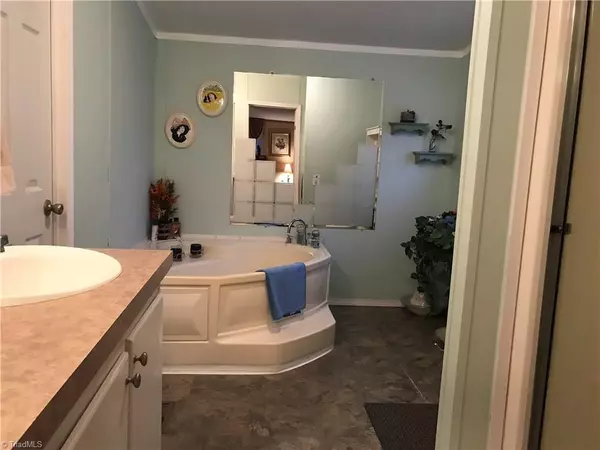 Snow Camp, NC 27349,2055 Whitehead DR