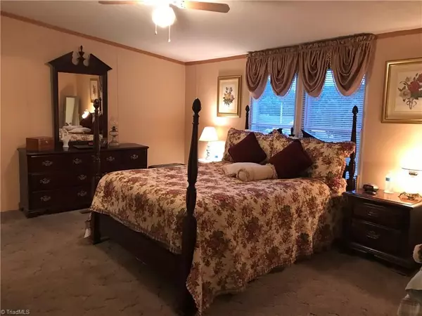 Snow Camp, NC 27349,2055 Whitehead DR