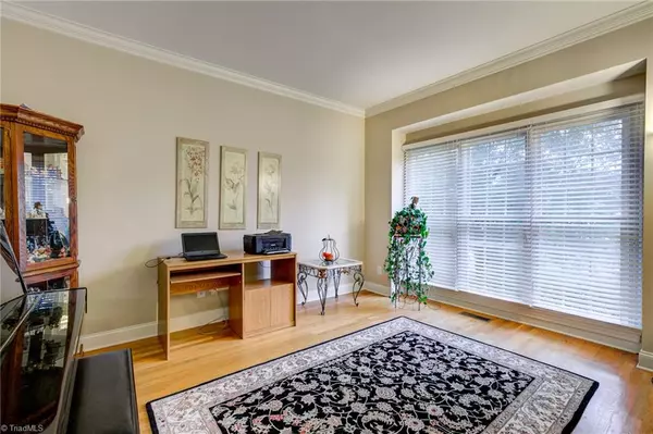 Oak Ridge, NC 27310,8707 Bromfield RD