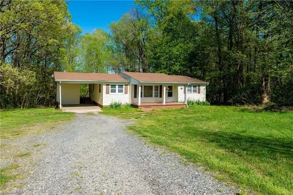 389 Brooks RD, Reidsville, NC 27320