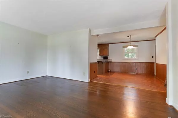 High Point, NC 27265,1210 Brookdale AVE