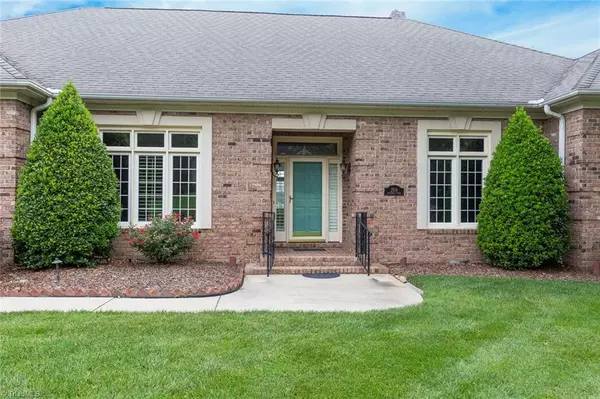 2818 Churchill CT, High Point, NC 27262