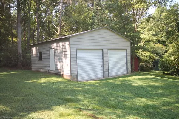 King, NC 27021,106 Greene ST