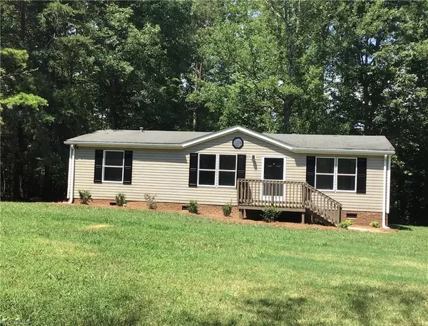 2025 Hickory Fork RD, Walnut Cove, NC 27052