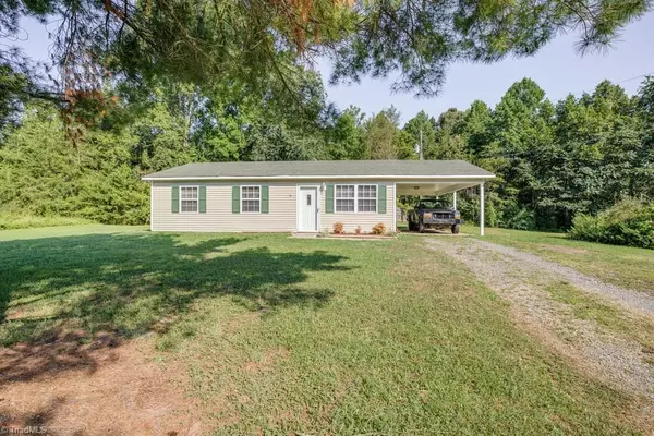 6275 Ridge RD, Tobaccoville, NC 27050