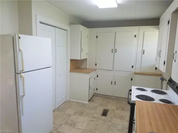 Mayodan, NC 27027,302 9th AVE