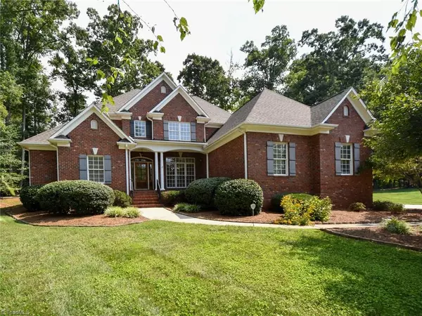 8246 Ipswich CT, Summerfield, NC 27358