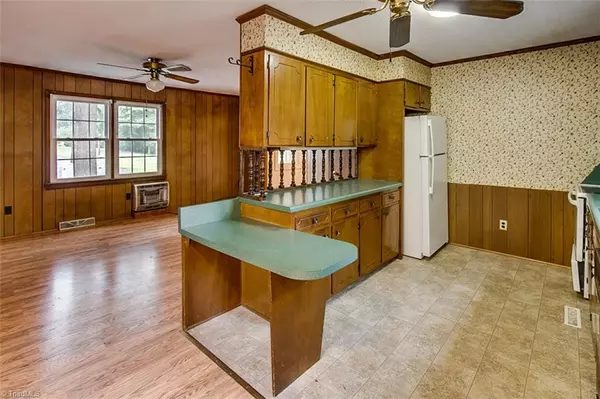 Ramseur, NC 27316,854 NC Highway 22