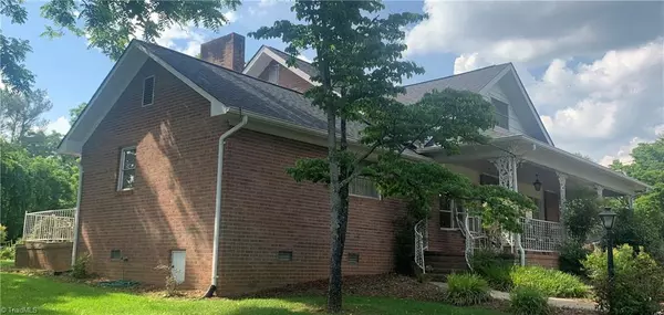 Hays, NC 28635,847 TRAPHILL RD