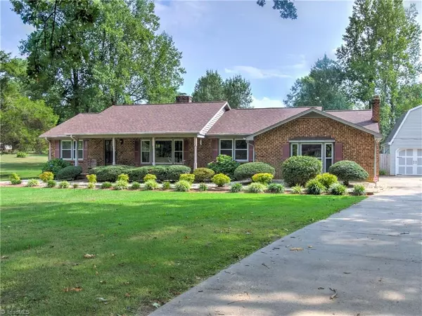 6100 Badin DR, Julian, NC 27283