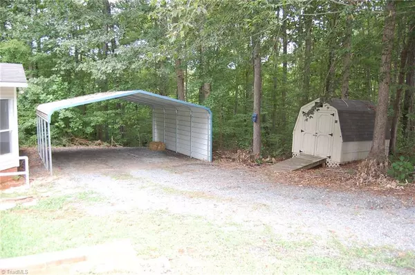 Randleman, NC 27317,987 Pearl CT