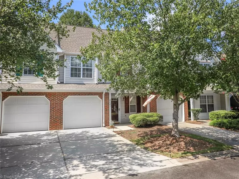 6421 Bellcross TRL, Whitsett, NC 27377