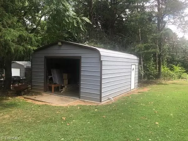 Summerfield, NC 27358,8204 Spotswood RD