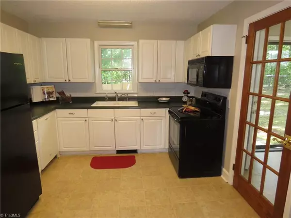 Tobaccoville, NC 27050,3932 Tobaccoville RD