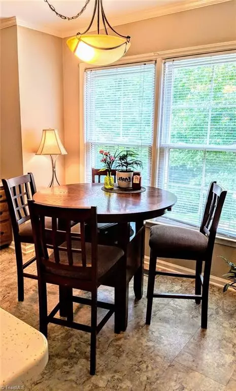 High Point, NC 27262,303 Canterbury RD