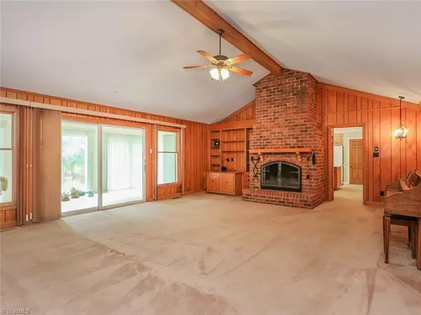 High Point, NC 27262,1505 Coventry RD