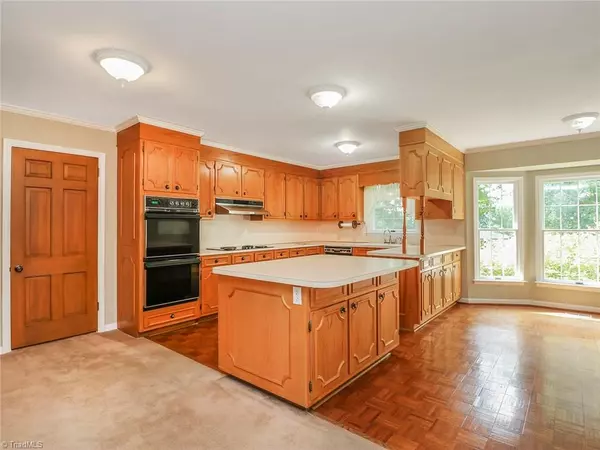 High Point, NC 27262,1505 Coventry RD