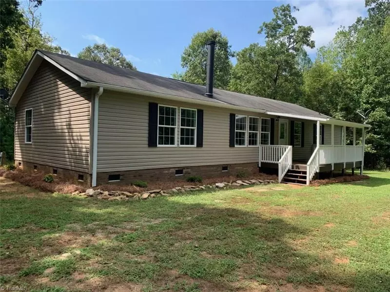 8686 Perry RD, Graham, NC 27253