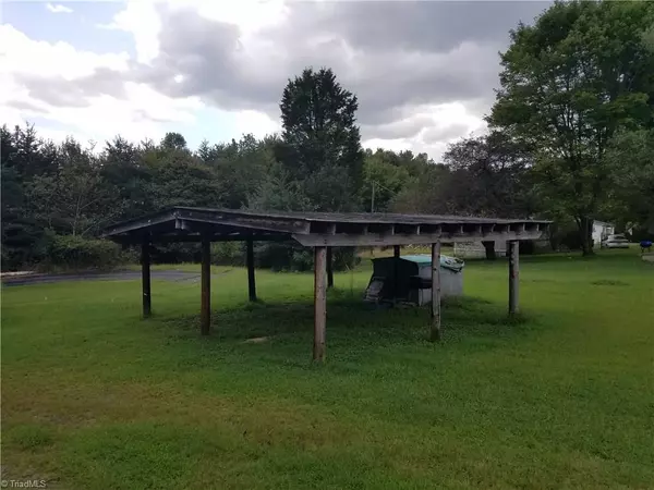 Stoneville, NC 27048,1047 Comer RD