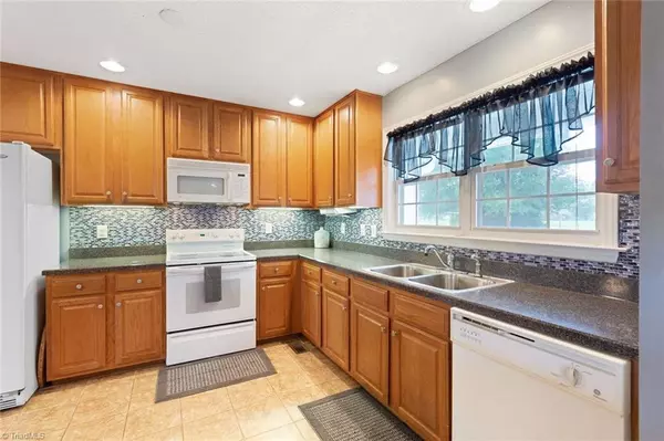 Pleasant Garden, NC 27313,2184 Willow Springs DR