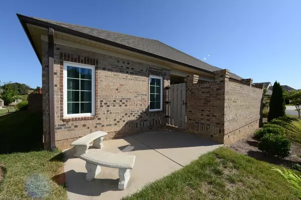 High Point, NC 27265,681 Nikyle CIR