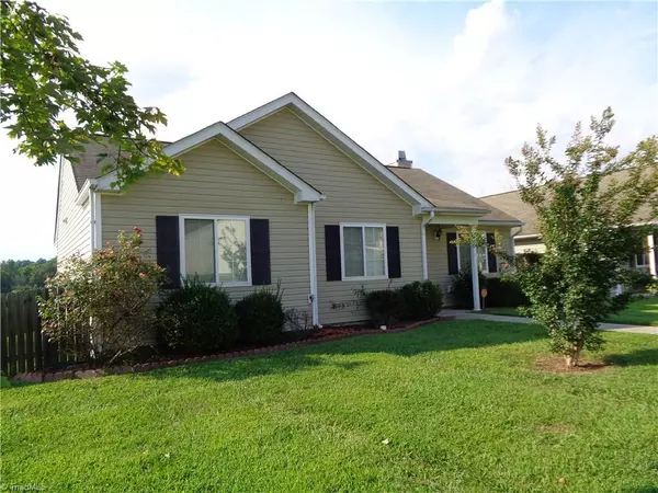 3603 Densbury DR, High Point, NC 27260