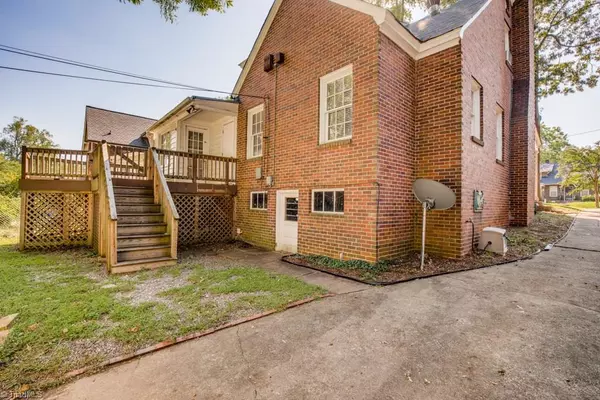 High Point, NC 27262,225 Woodrow AVE