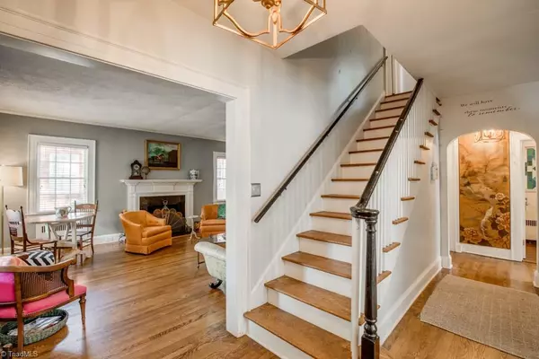 High Point, NC 27262,225 Woodrow AVE