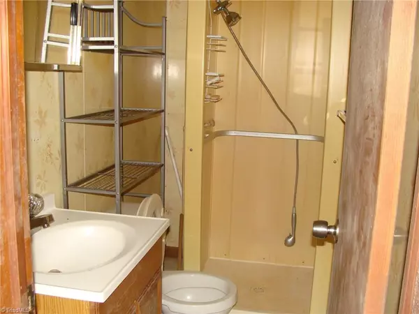 Hays, NC 28635,4895 Traphill RD