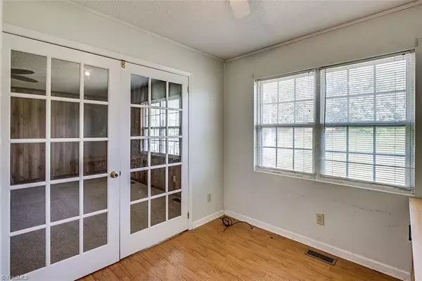 Ramseur, NC 27316,4602 Hinshaw Town RD