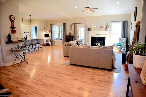 Summerfield, NC 27358,5617 Crooked Oak DR