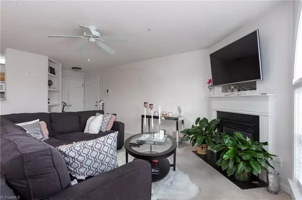 High Point, NC 27265,6112 Hedgecock CIR