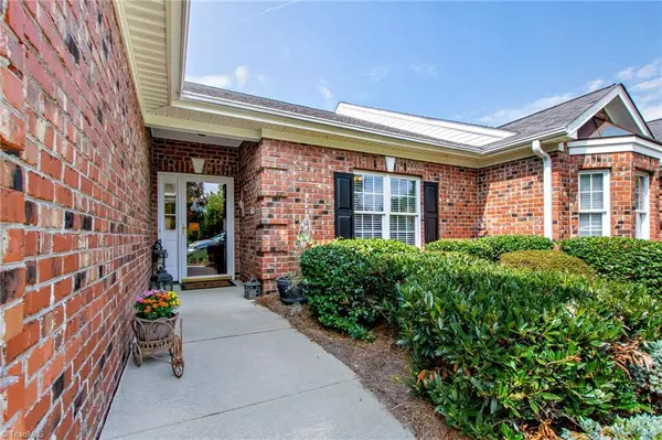 High Point, NC 27265,4283 Lumsden LN